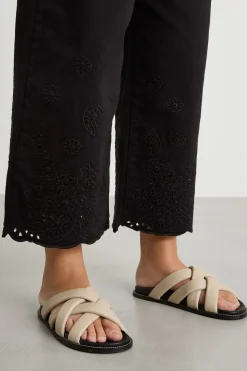 Pantalone in bull con ricami - Nero