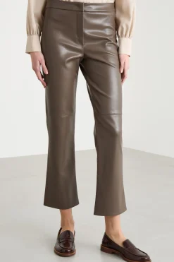 Pantalone slim in tessuto spalmato - Marrone