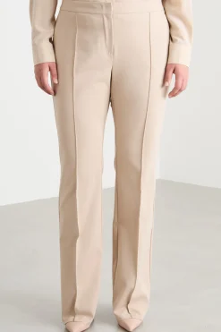 Pantalone stretch con nervatura - Beige