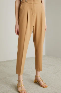 Pantaloni carrot con cinturini - Beige