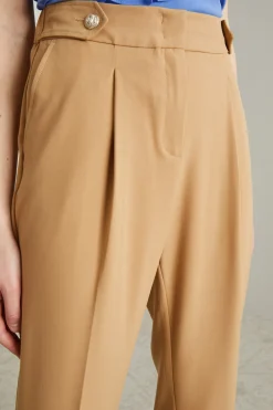 Pantaloni carrot con cinturini - Beige