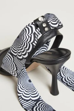 Sandali in pelle con nastri - Nero Bianco