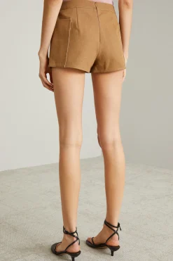 Shorts con maxi tasche - Cammello