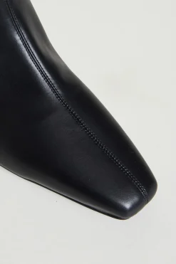 Stivaletti con tacco - Nero