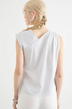 Top con scollo asimmetrico - Bianco