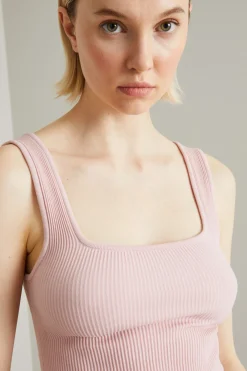 Top cropped a costine - Rosa