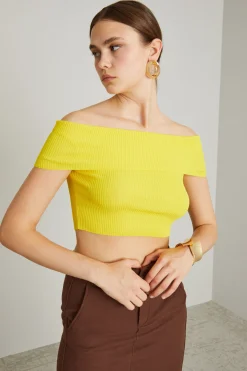 Top cropped con scollo a fascia - Giallo Sole
