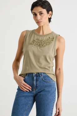 Top in jersey con ricamo sangallo - Verde