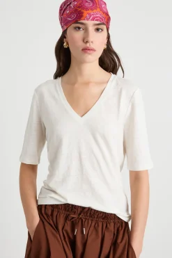 T-shirt con ampio scollo a V - Bianco