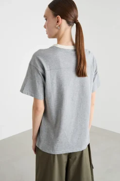 T-shirt con applicazioni - Grigio