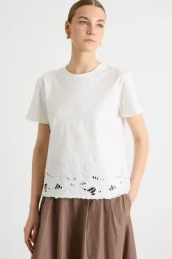 T-shirt con bordo ricamato - Bianco