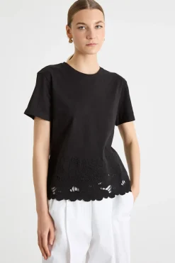 T-shirt con bordo ricamato - Nero