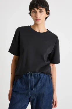 T-shirt con piccoli spacchi - Nero