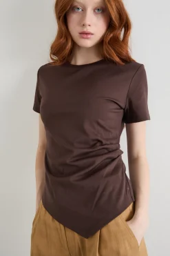 T-shirt con pieghe - Marrone