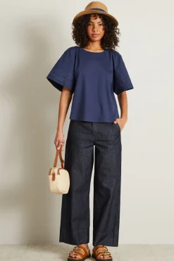 T-shirt con ricamo - Blu Scuro