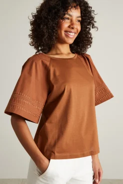 T-shirt con ricamo - Mattone