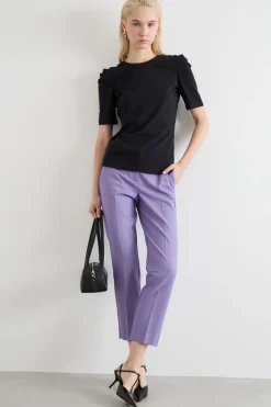 T-shirt con scollatura a V sul retro - Nero