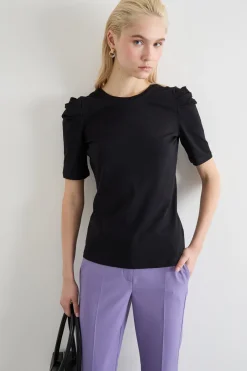 T-shirt con scollatura a V sul retro - Nero