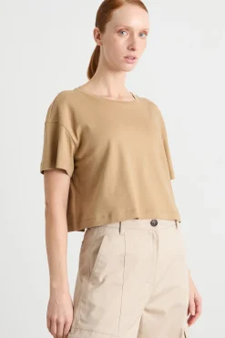 T-shirt crop con aperture sul retro - Cammello
