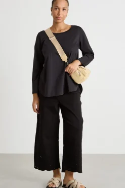 T-shirt in jersey con fondo arrotondato - Nero